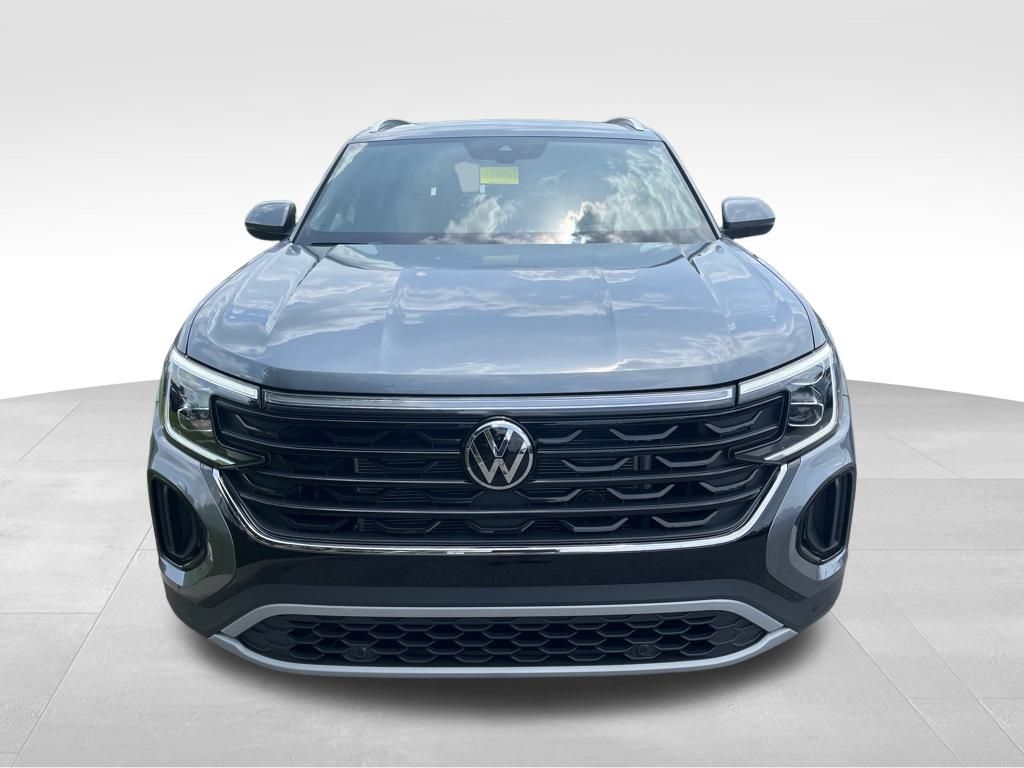 2025 Volkswagen Atlas Cross Sport SEL photo 2