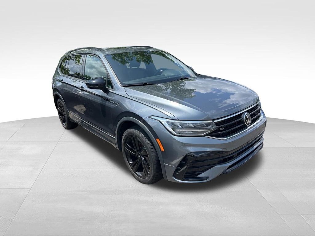 Certified 2023 Volkswagen Tiguan 2.0T SE R-Line Black SUV