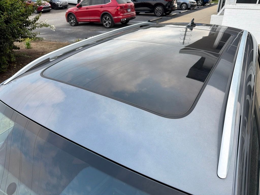 Certified 2022 Volkswagen Taos 1.5T SE SUV