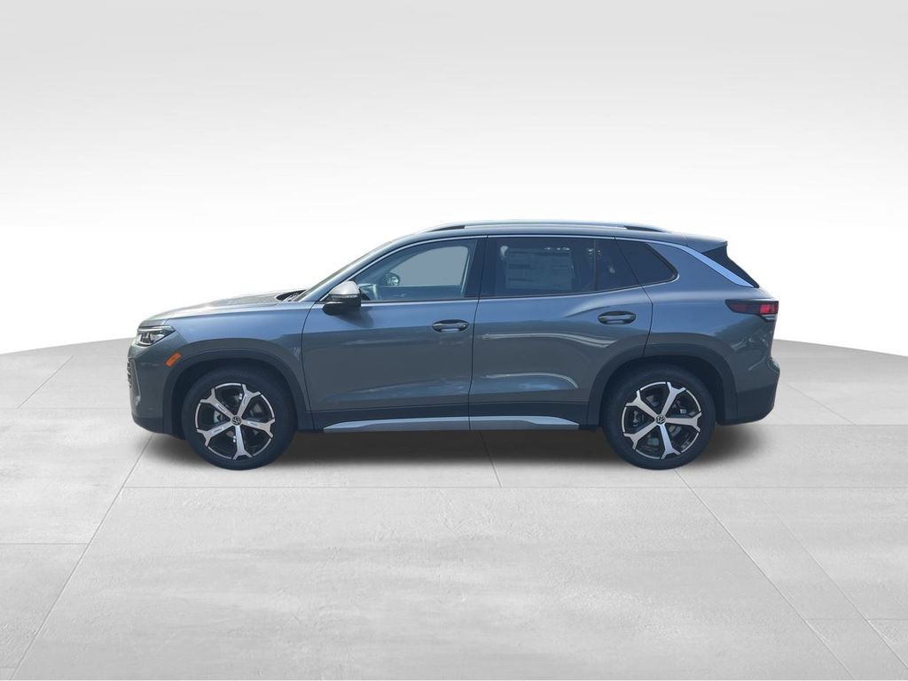 2025 Volkswagen Tiguan SE photo 3
