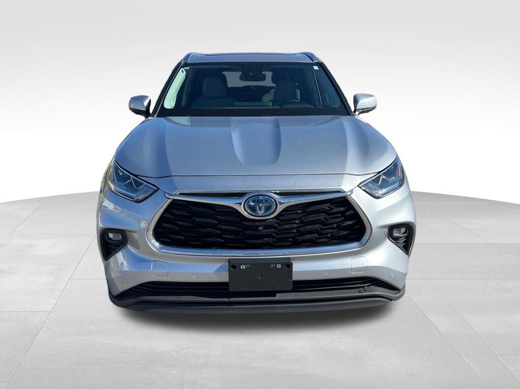 Used 2023 Toyota Highlander Hybrid Limited SUV