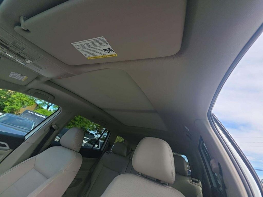 Used 2022 Volkswagen Atlas 3.6L V6 SE w/Technology SUV