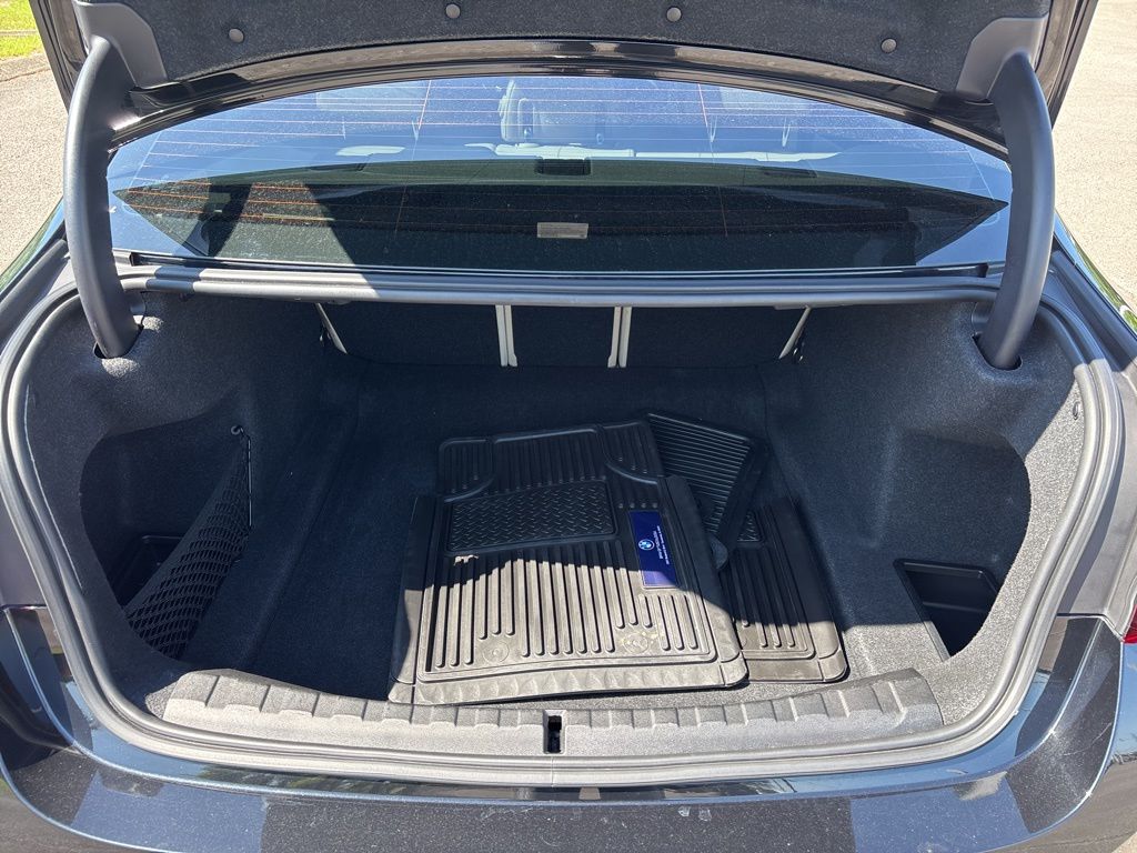 2023 BMW 3 Series 330i - Photo 14