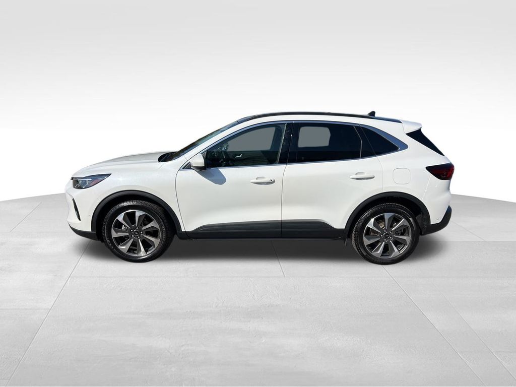 2023 Ford Escape Platinum photo 3