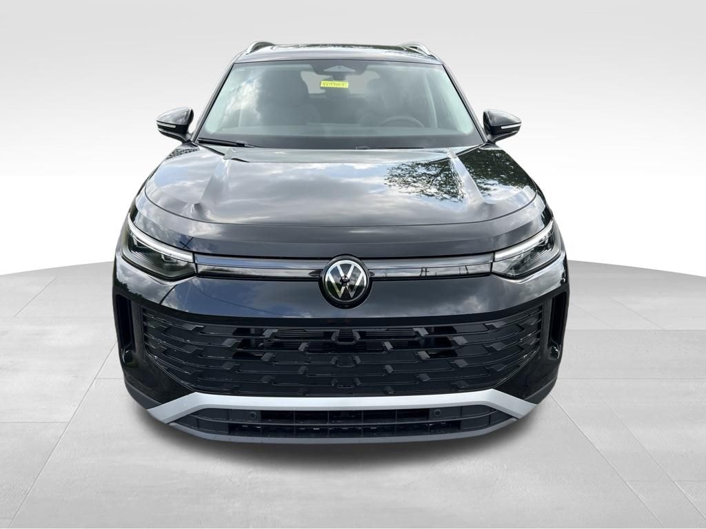 New 2026 Volkswagen Tiguan SE SUV