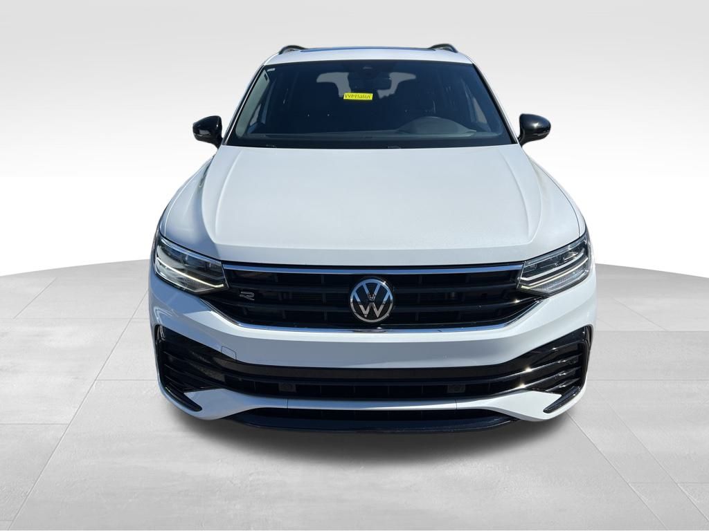 2022 Volkswagen Tiguan SE R-Line Black photo 2