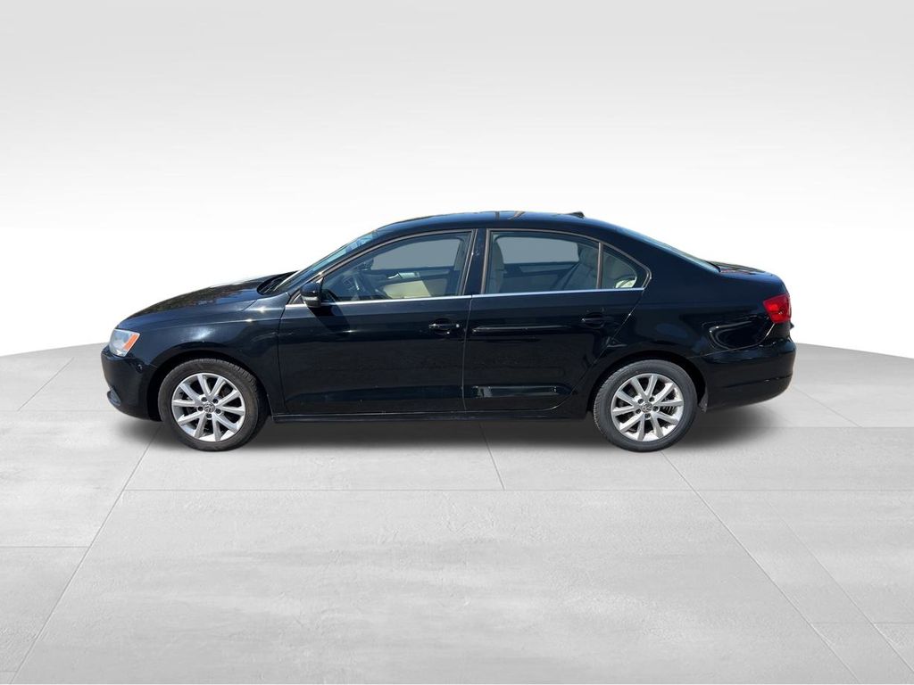 2014 Volkswagen Jetta 1.8T SE photo 3