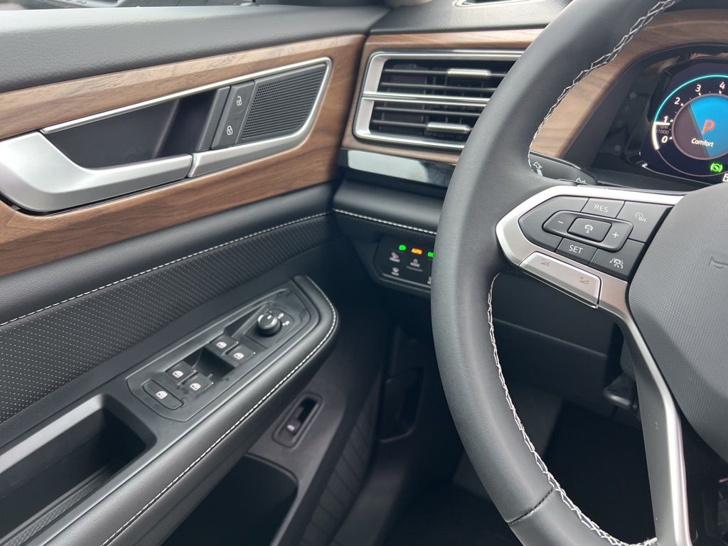2026 Volkswagen Atlas SE w/Tech - Photo 19