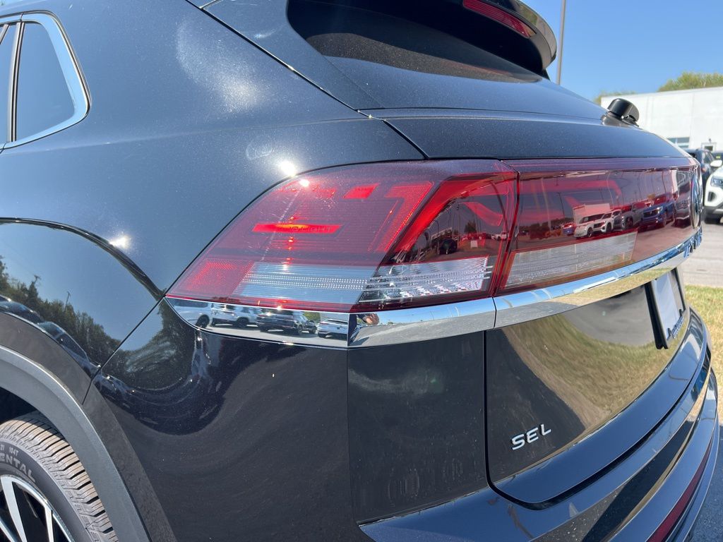 2026 Volkswagen Atlas Cross Sport SEL Premium R-LINE - Photo 13