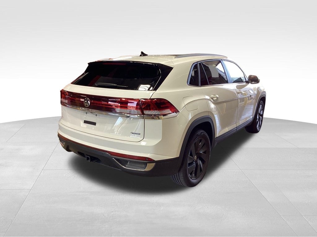 Used 2025 Volkswagen Atlas Cross Sport 2.0T SE w/Technology SUV