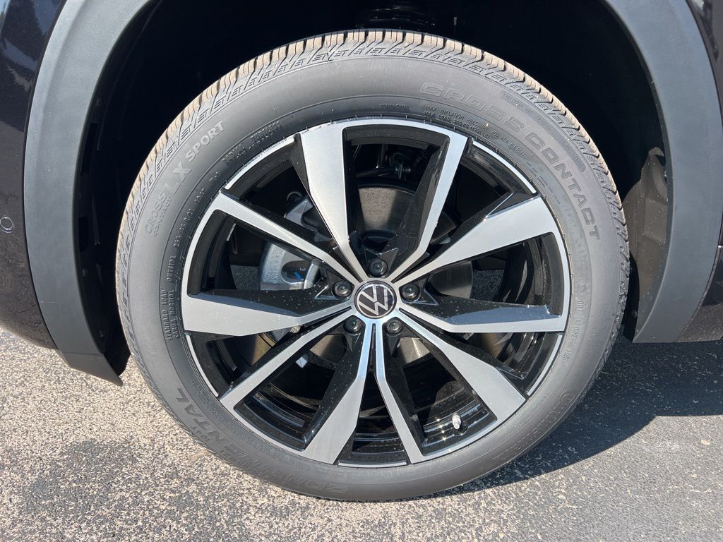2026 Volkswagen Atlas Cross Sport SEL Premium R-LINE - Photo 8