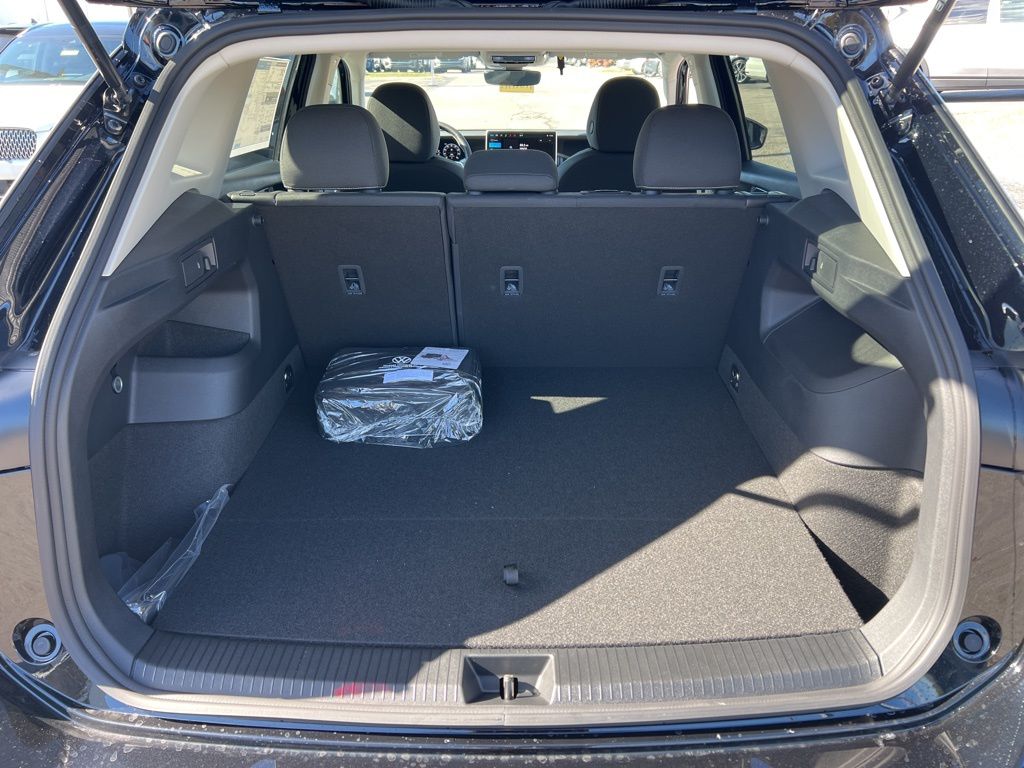 2026 Volkswagen Tiguan S - Photo 14