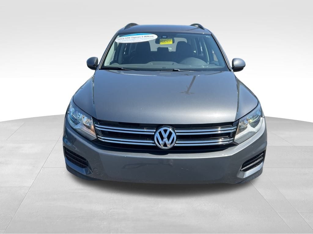 Used 2016 Volkswagen Tiguan R-Line with VIN WVGBV7AX8GW614392 for sale in Madison, TN