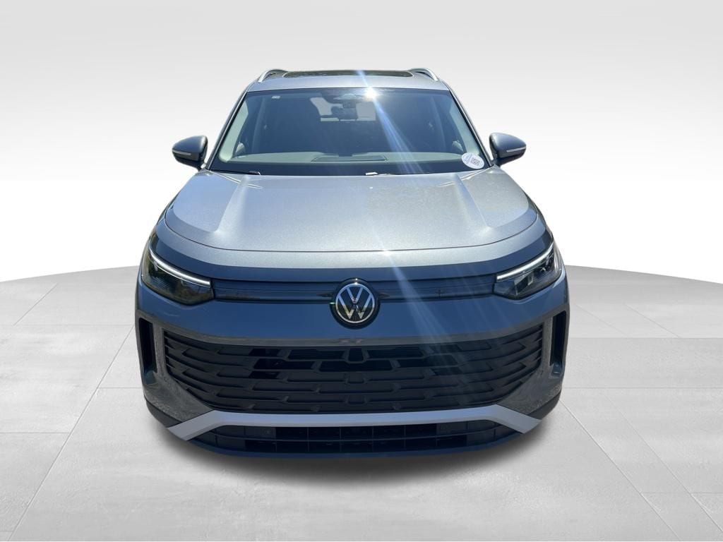 New 2026 Volkswagen Tiguan SE SUV
