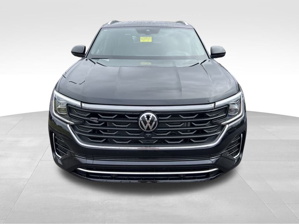 2026 Volkswagen Atlas Cross Sport SEL Premium R-Line photo 2