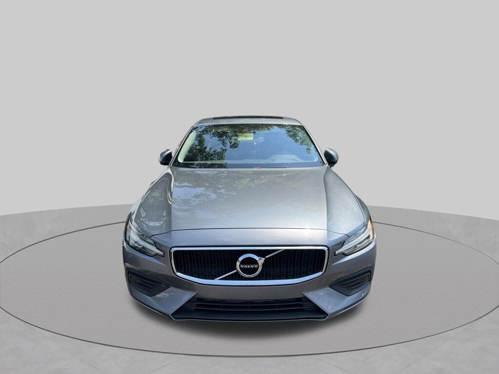 Used 2019 Volvo S60 T6 Momentum Sedan