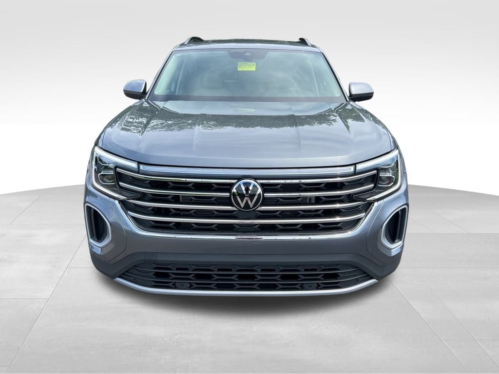 2025 Volkswagen Atlas SE photo 2
