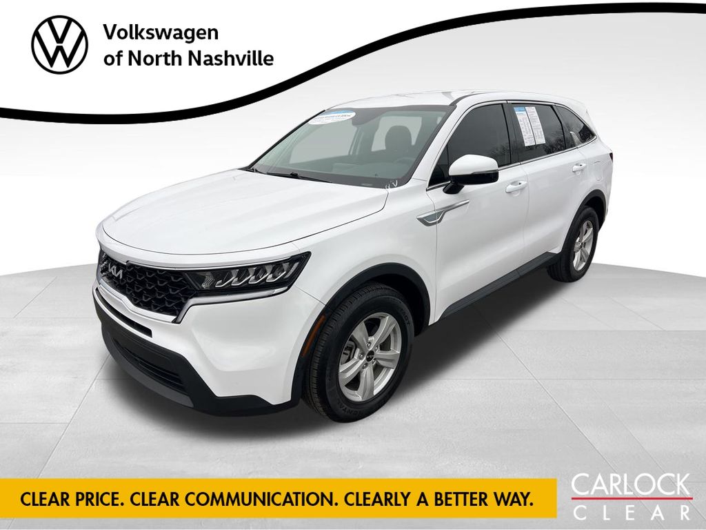 2023 Kia Sorento LX's photo