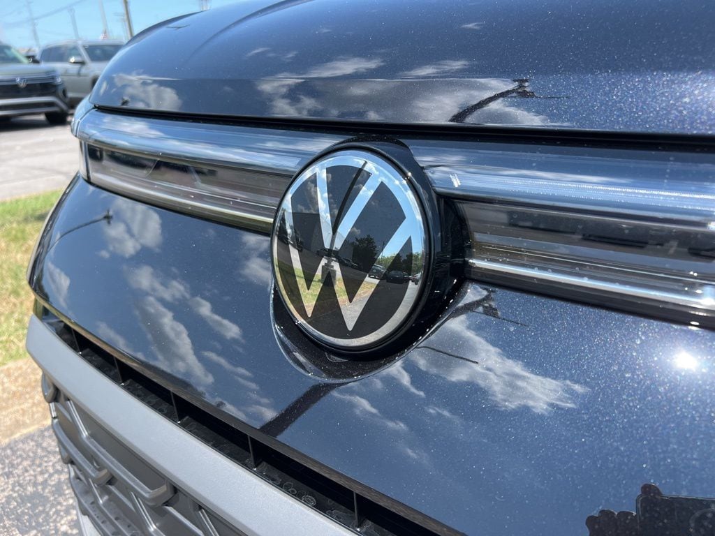 2025 Volkswagen Taos SE Black - Photo 10