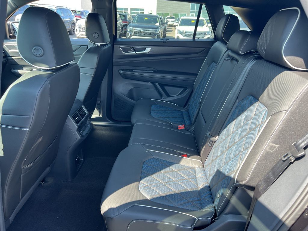 2026 Volkswagen Atlas Cross Sport SEL Premium R-LINE - Photo 25