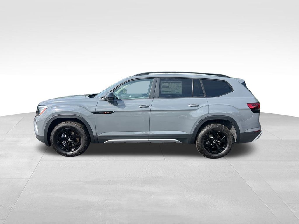 2025 Volkswagen Atlas Peak Edition SE photo 3