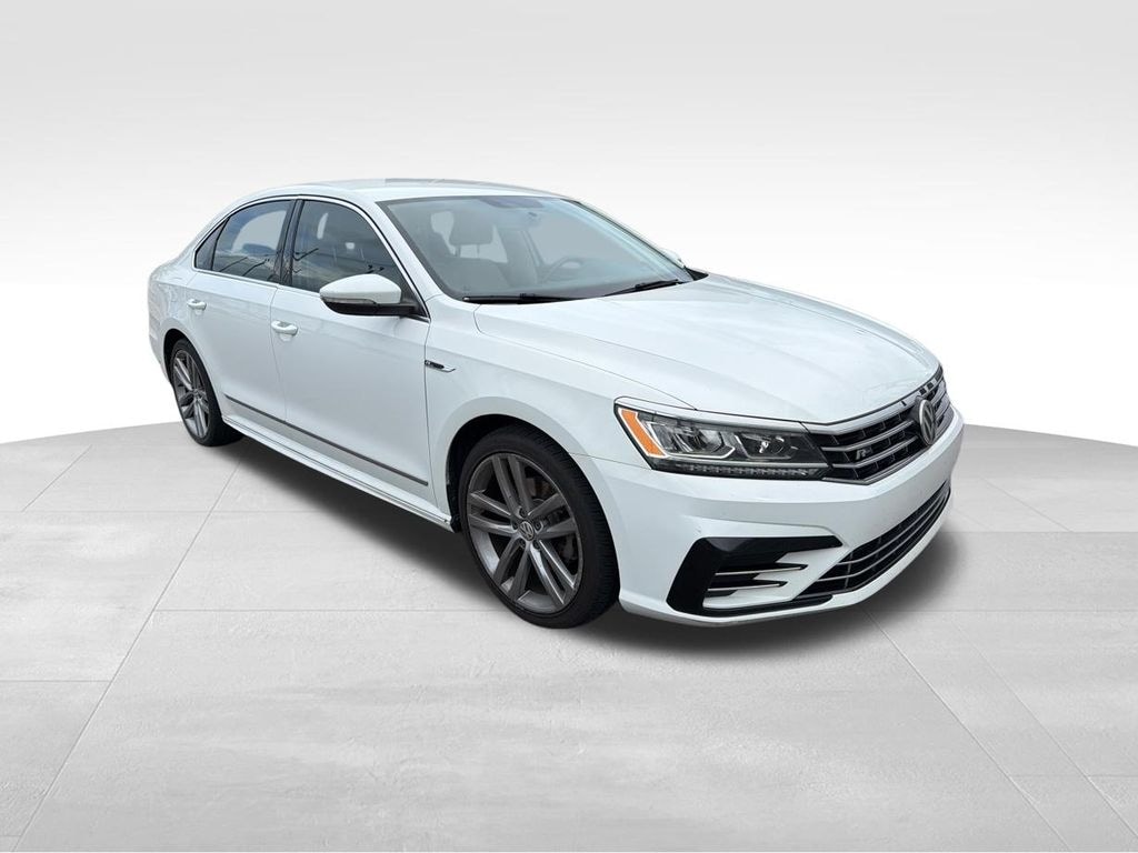 Used 2017 Volkswagen Passat 1.8T R-Line Sedan