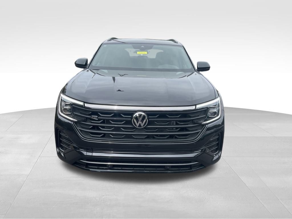 2026 Volkswagen Atlas Cross Sport SEL R-Line photo 2