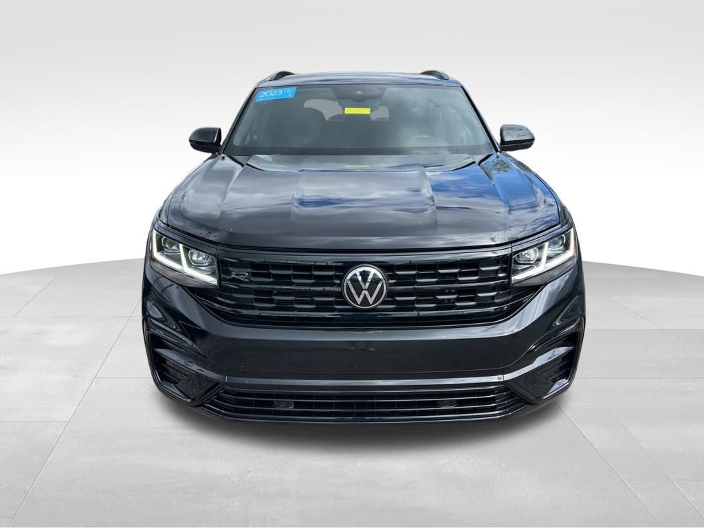Certified 2023 Volkswagen Atlas Cross Sport 2.0T SEL R-Line Black SUV