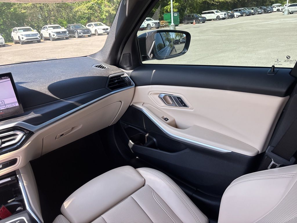 2023 BMW 3 Series 330i - Photo 27