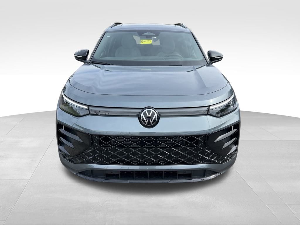 New 2026 Volkswagen Tiguan 2.0T SE SUV