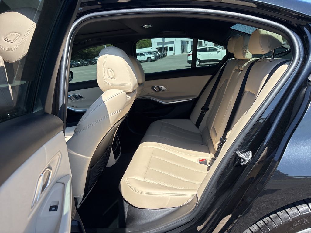 2023 BMW 3 Series 330i - Photo 25