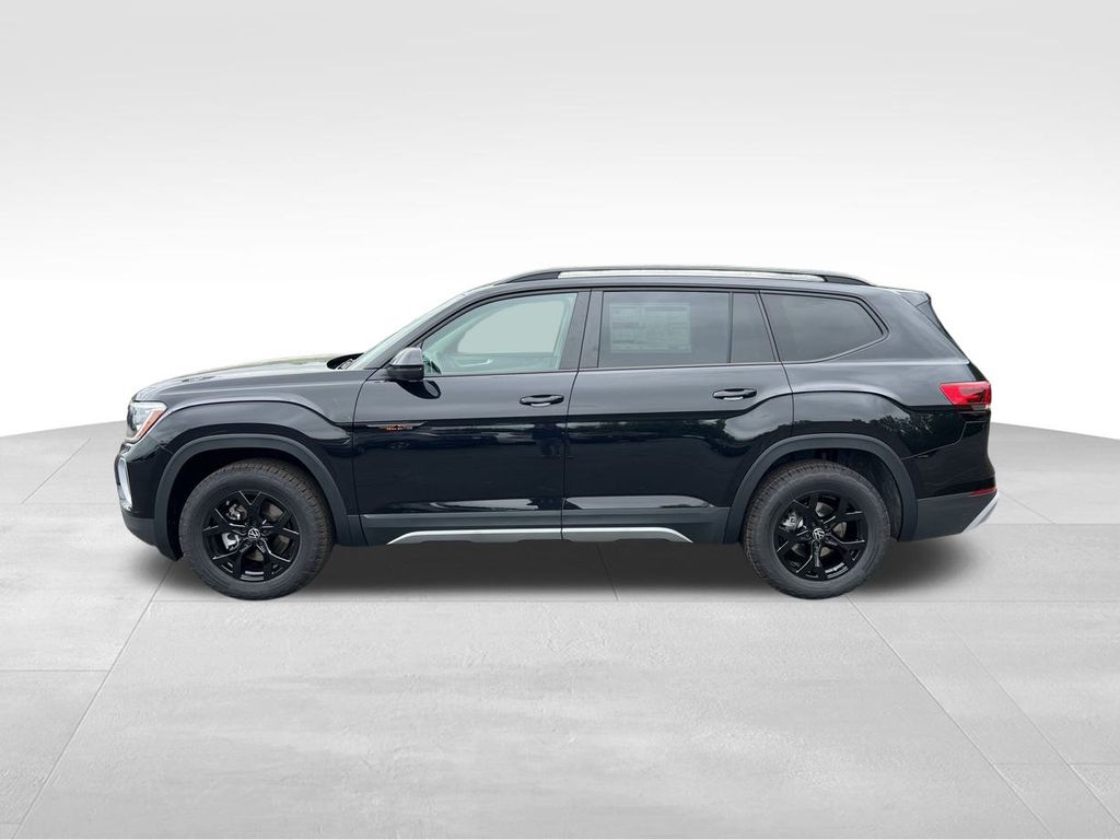 2025 Volkswagen Atlas Peak Edition SE photo 3