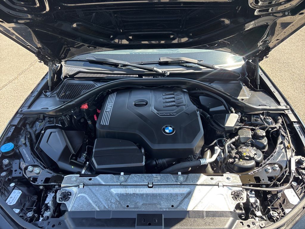 2023 BMW 3 Series 330i - Photo 12