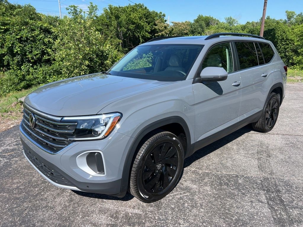 2026 Volkswagen Atlas 2.0T SE w/Tech's photo
