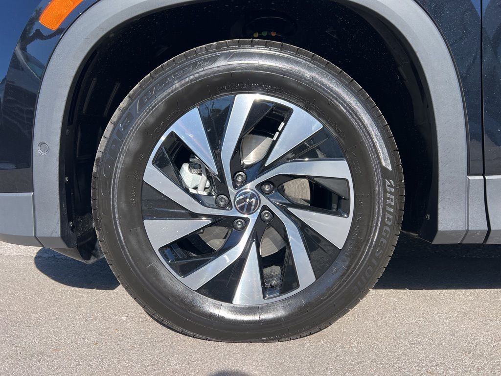 2026 Volkswagen Tiguan S - Photo 8