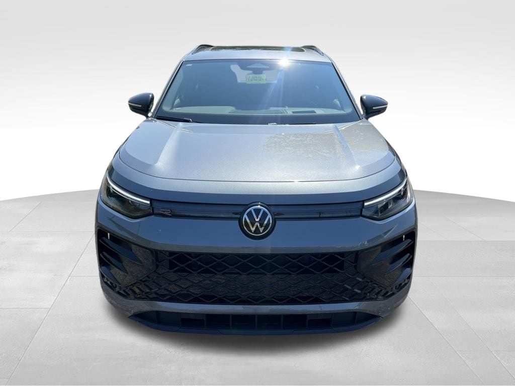 New 2026 Volkswagen Tiguan SE R-Line Black SUV