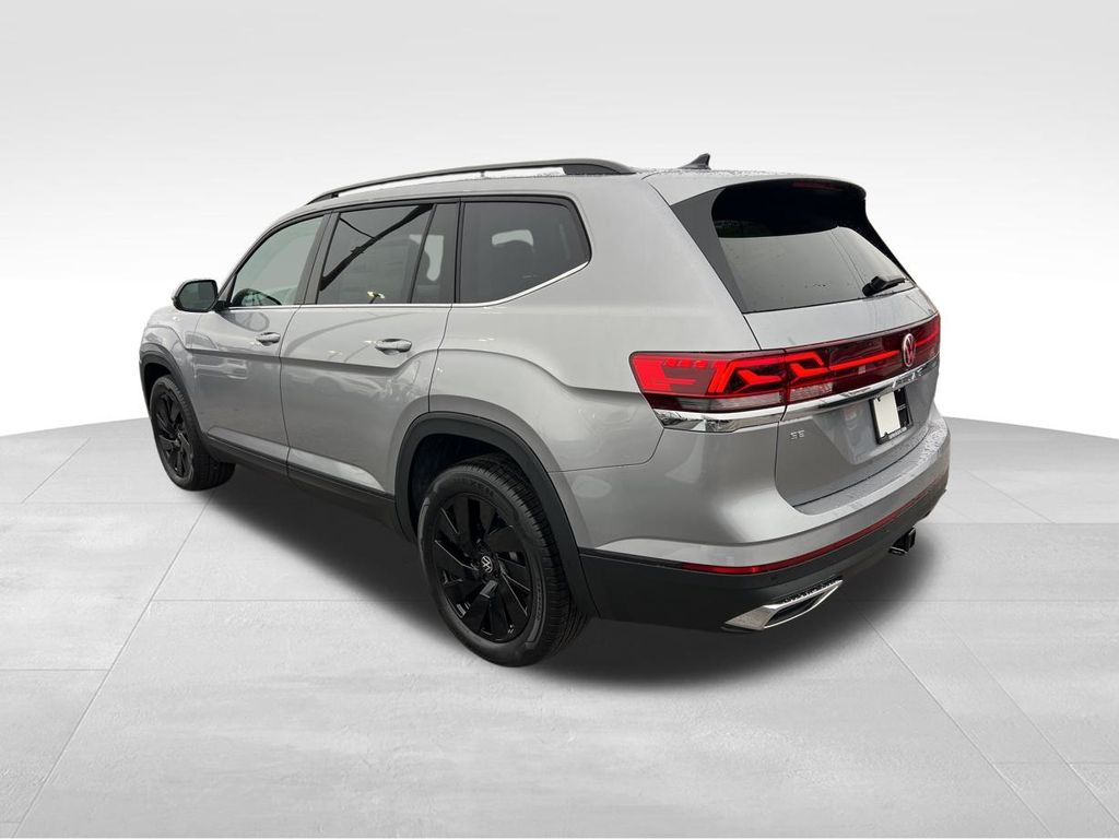 2026 Volkswagen Atlas SE w/Tech - Photo 6