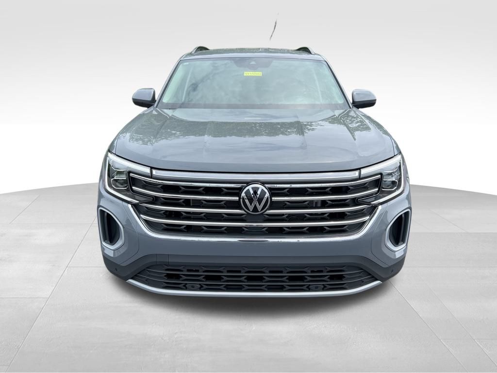 2025 Volkswagen Atlas SE Technology photo 2