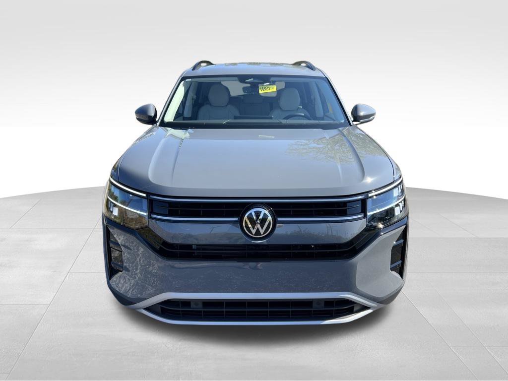 New 2027 Volkswagen Atlas SE w/Technology SUV