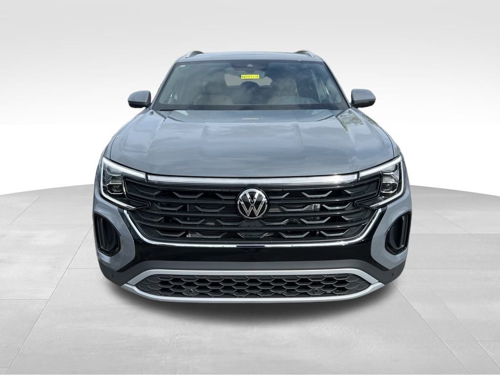 2026 Volkswagen Atlas Cross Sport SE Technology photo 2