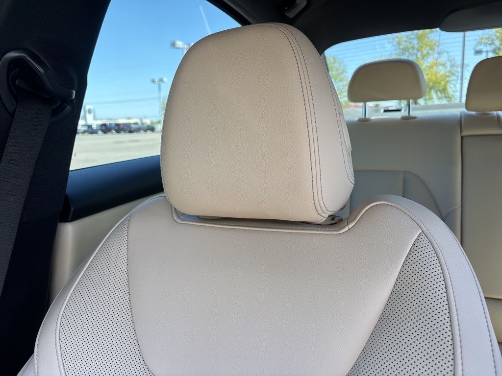 2023 BMW 3 Series 330i - Photo 23