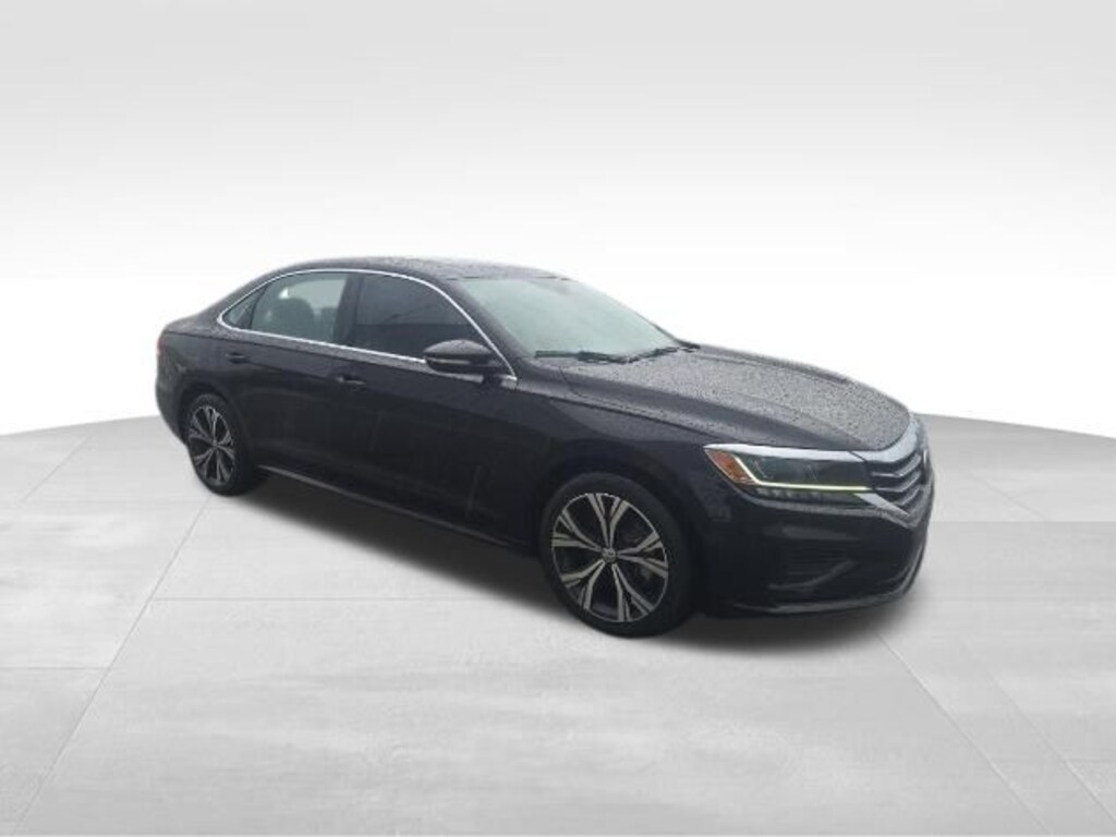 Used 2021 Volkswagen Passat 2.0T SE Sedan