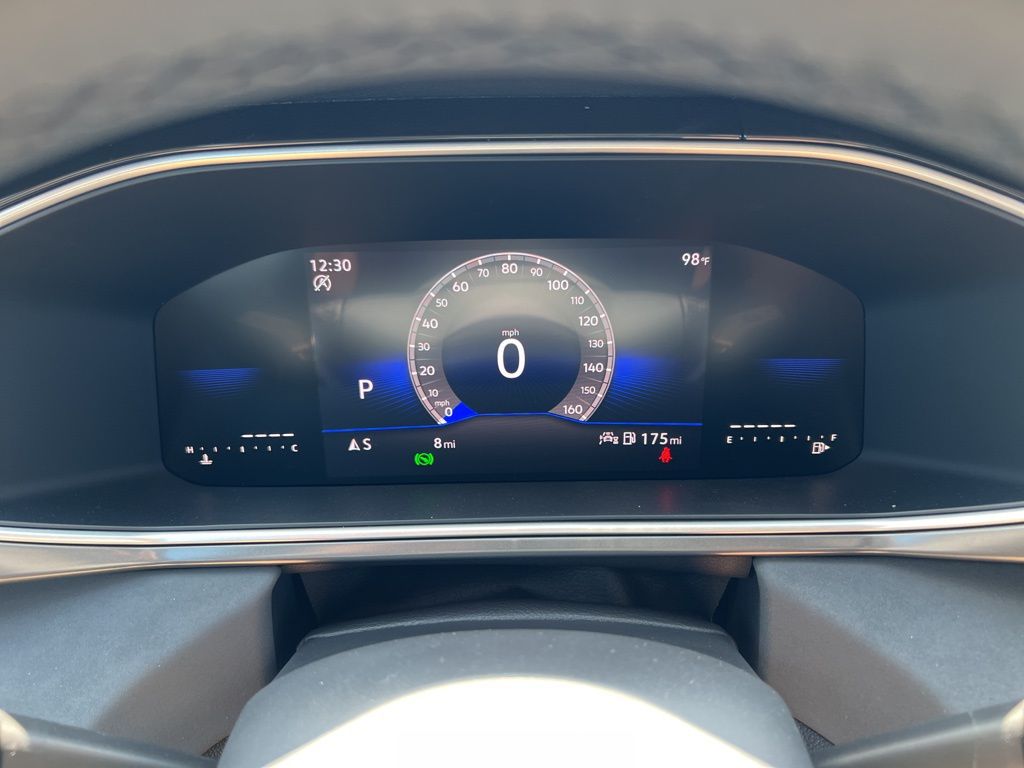 2025 Volkswagen Taos SE Black - Photo 16