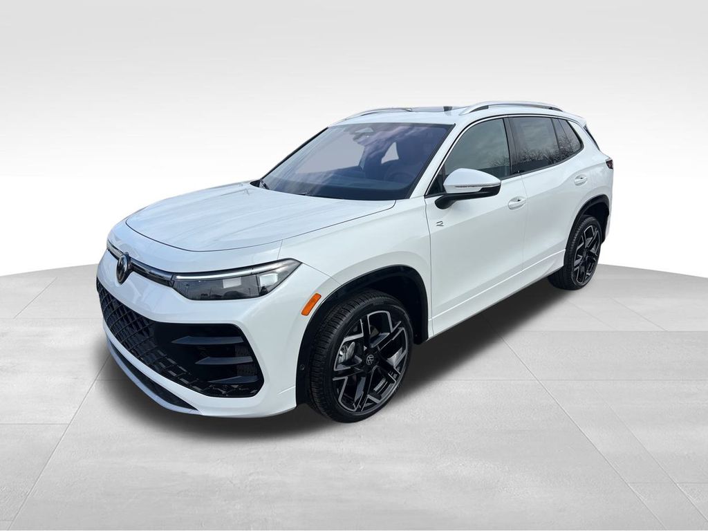 2026 Volkswagen Tiguan SEL R-LINE TURBO's photo