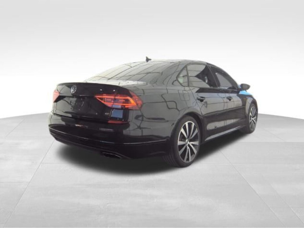 Used 2018 Volkswagen Passat 3.6L V6 GT Sedan