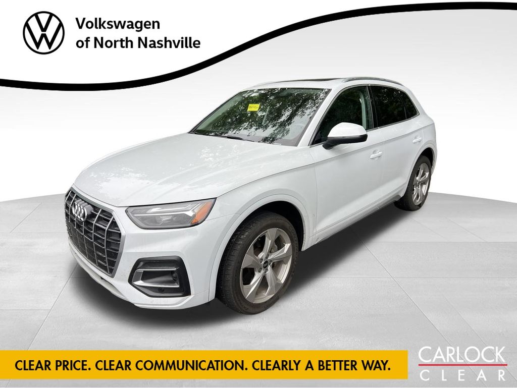 2021 Audi Q5 45 Premium Plus's photo