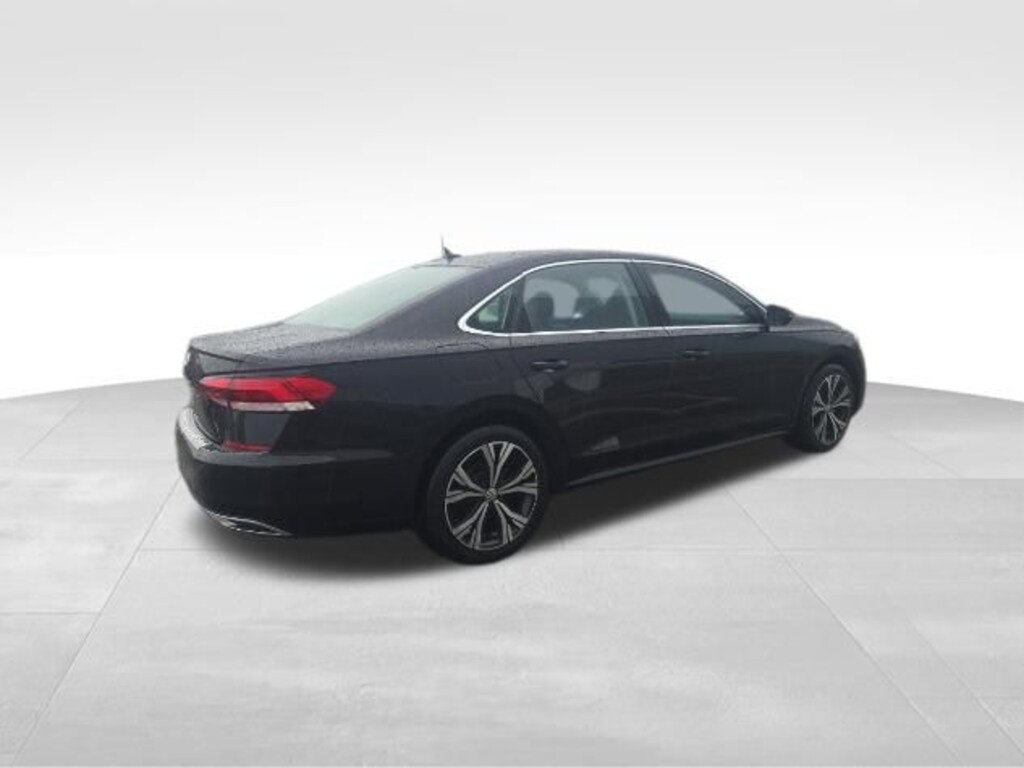 Used 2021 Volkswagen Passat 2.0T SE Sedan