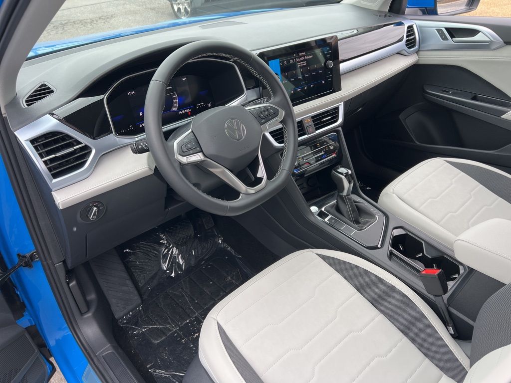 2026 Volkswagen Taos SE - Photo 15