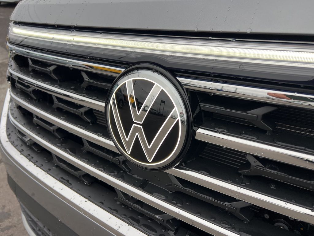 2026 Volkswagen Atlas SE w/Tech - Photo 11