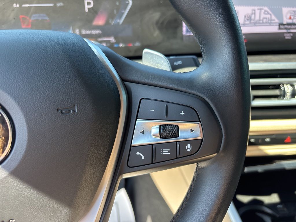 2023 BMW 3 Series 330i - Photo 18